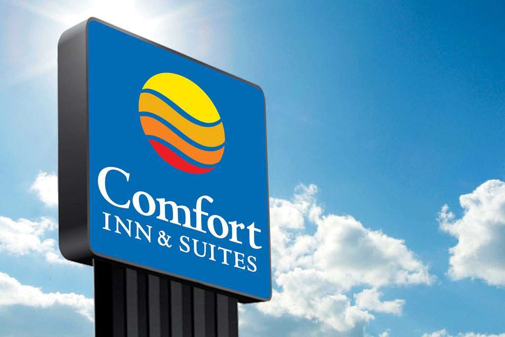 Comfort Inn & Suites Tavares North Exterior photo
